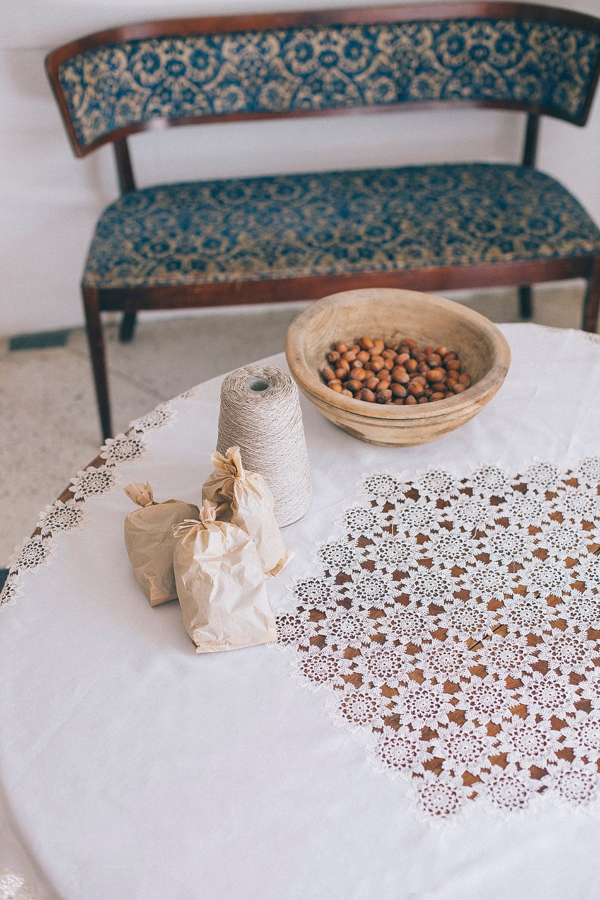 Grappe collection – embroidered satin and lace table linen by Mairik
