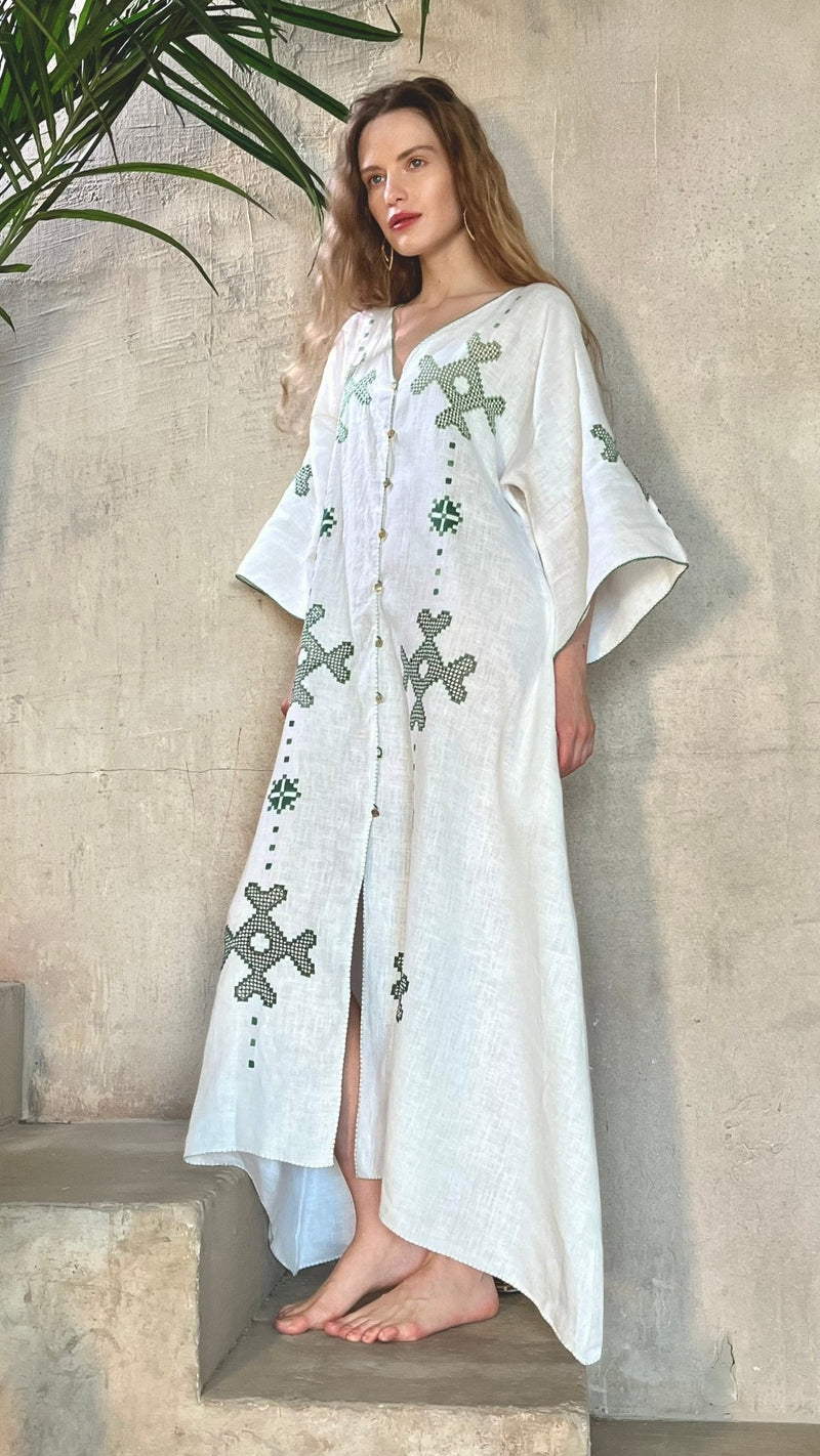 Dresses – hand-embroidered by Mairik